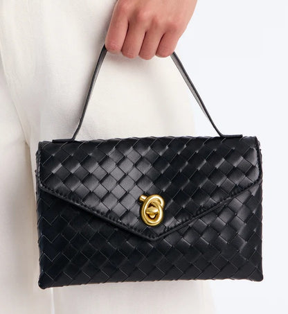 QUILT GOLD CHAIN CLASSIC HANDBAG